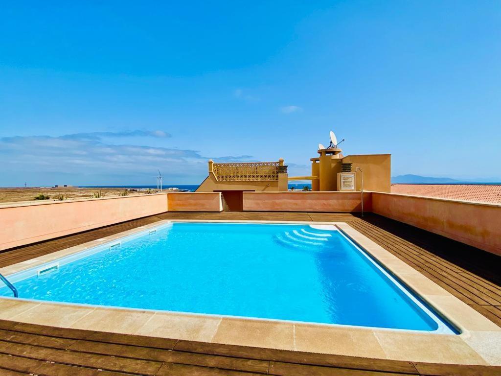Rooftop Pool Apartment كوراليهو المظهر الخارجي الصورة